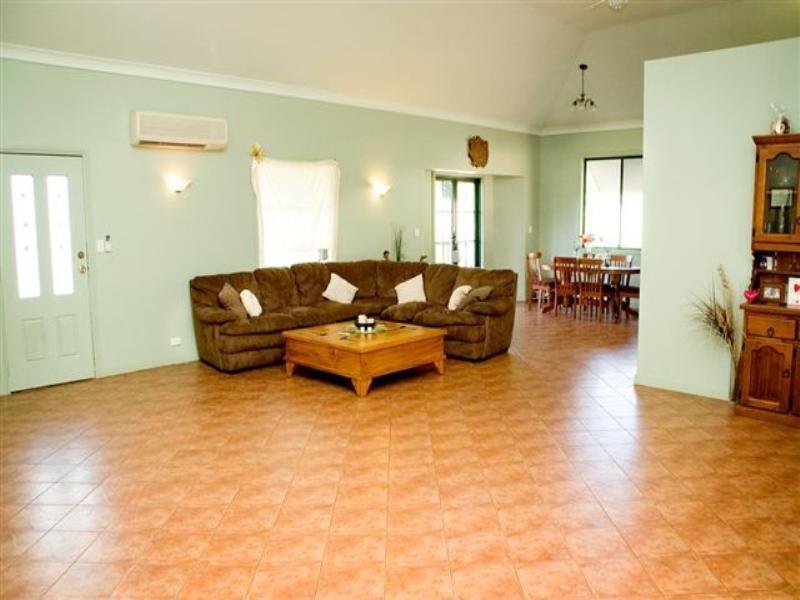 1 Water Street, Goombungee QLD 4354