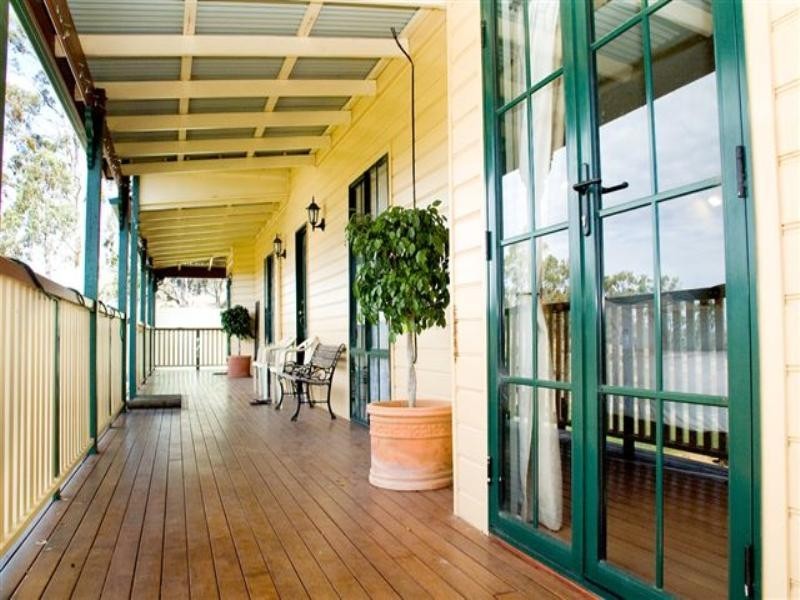 1 Water Street, Goombungee QLD 4354