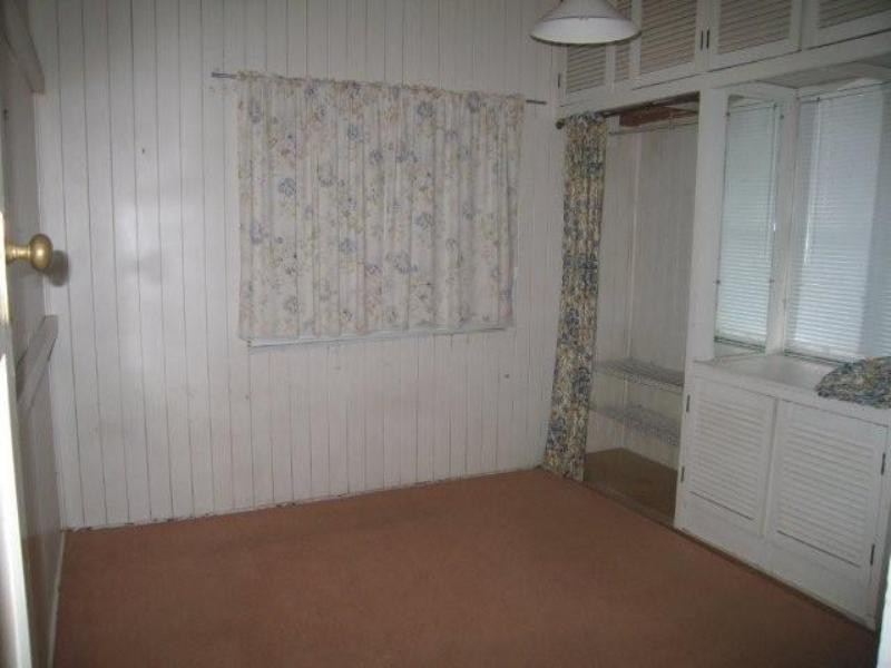 7 Stonehaven Street, Mount Lofty QLD 4350