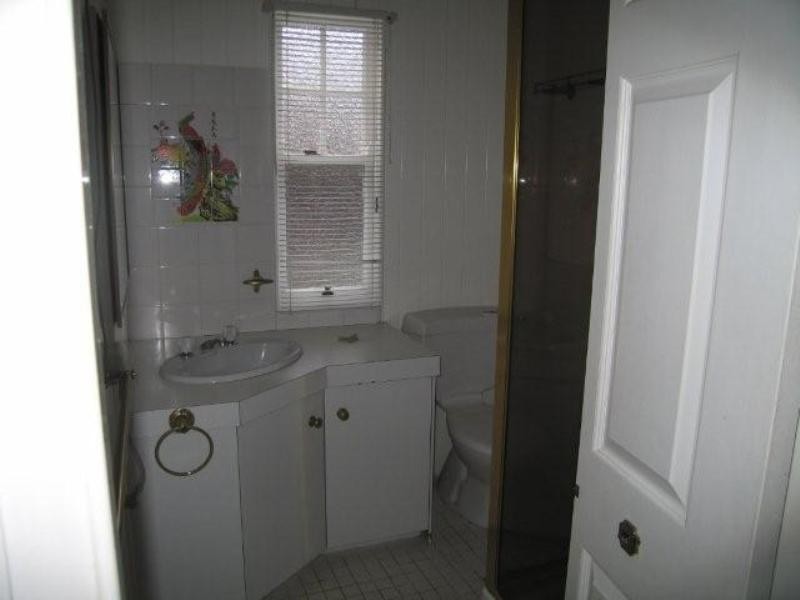 7 Stonehaven Street, Mount Lofty QLD 4350