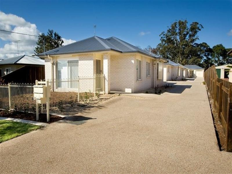 4/6 Rose Street, Wilsonton QLD 4350