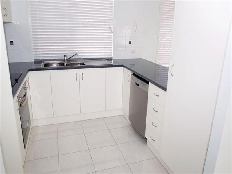 1/6 Rose Street, Wilsonton QLD 4350