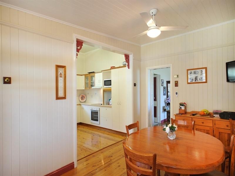 53 Jellicoe Street, Mount Lofty QLD 4350