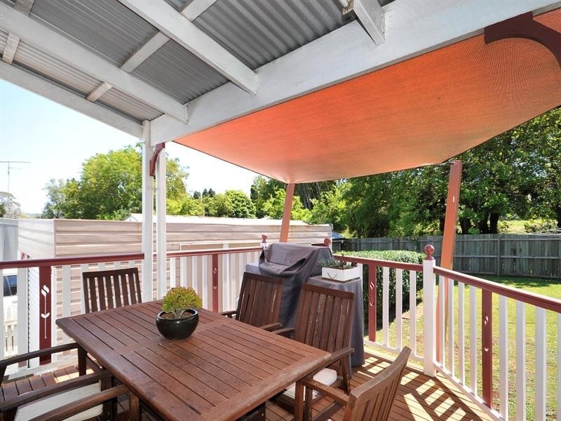 53 Jellicoe Street, Mount Lofty QLD 4350