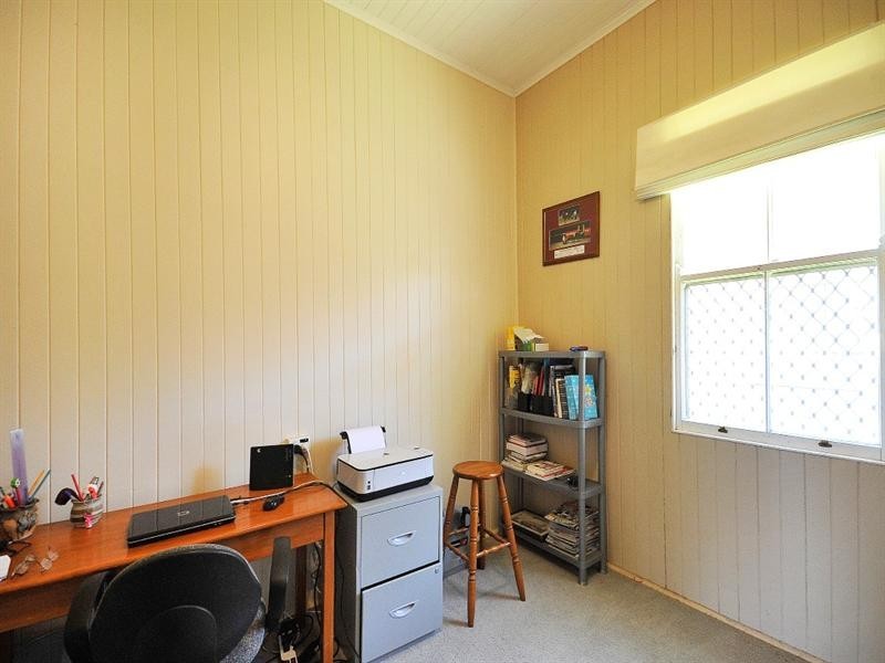 53 Jellicoe Street, Mount Lofty QLD 4350