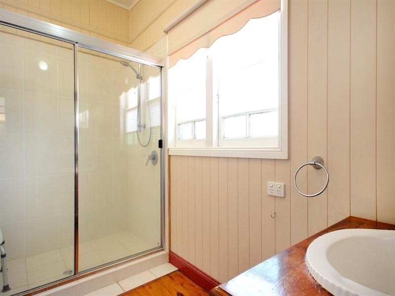 53 Jellicoe Street, Mount Lofty QLD 4350