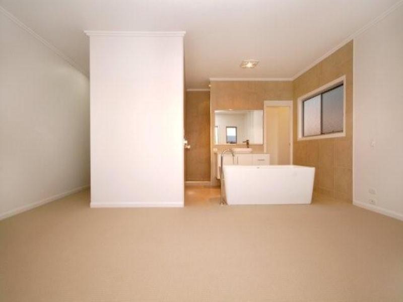 66 Wood Drive, Middle Ridge QLD 4350