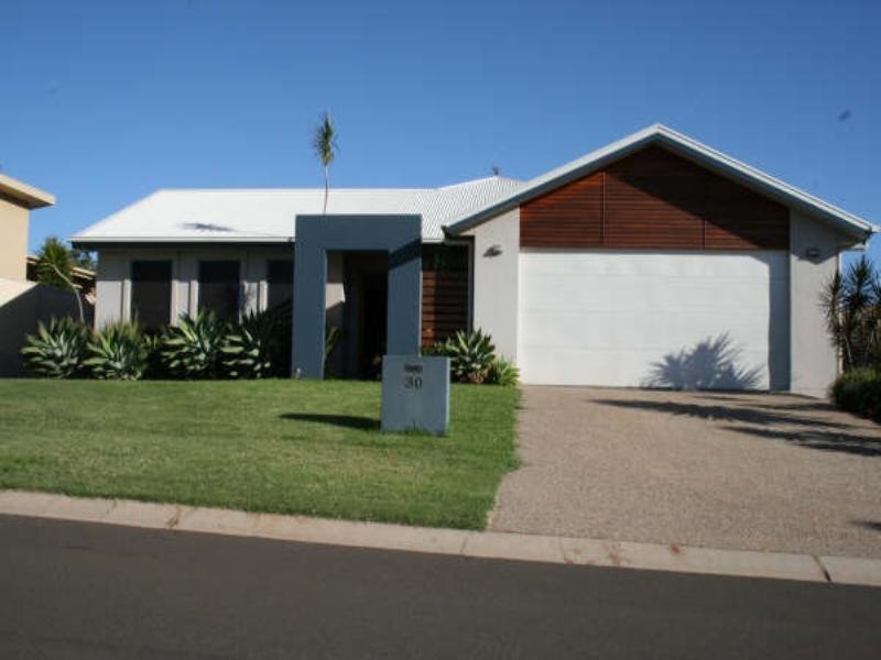 30 Shelton Crescent, Kearneys Spring QLD 4350