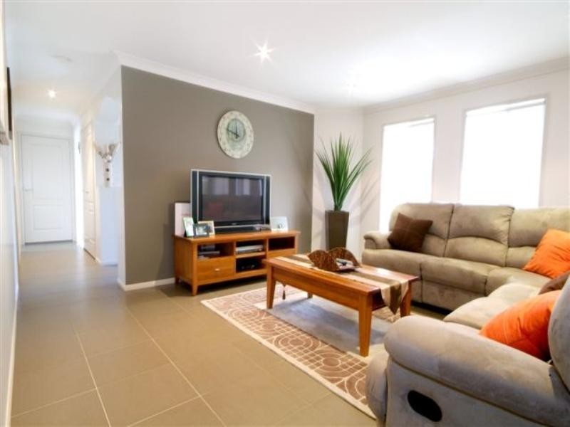 4 Hinchcliffe Drive, Kearneys Spring QLD 4350