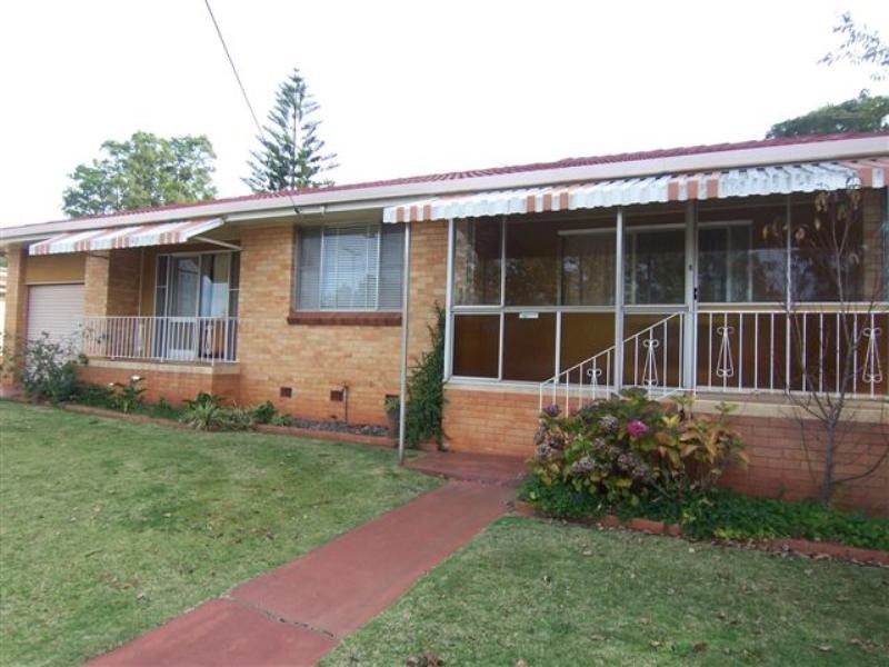 47 Hoey Street, Kearneys Spring QLD 4350
