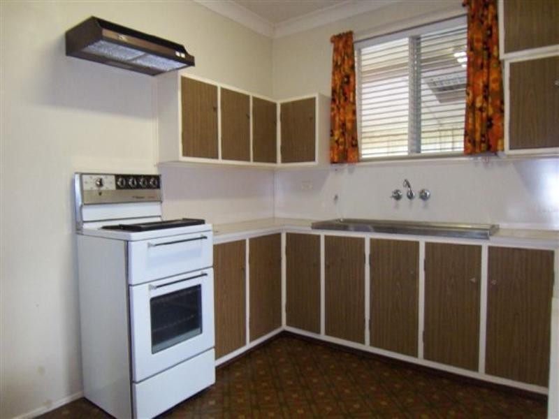 47 Hoey Street, Kearneys Spring QLD 4350