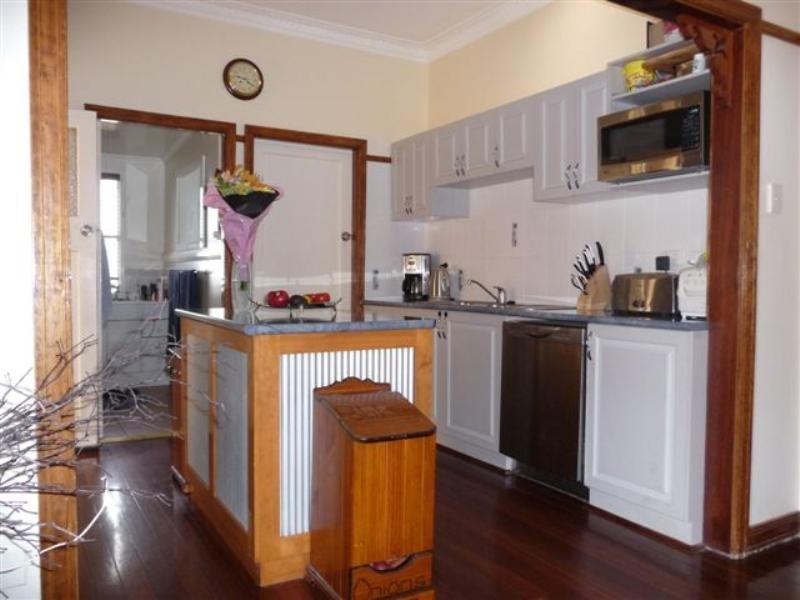 14 Fourth Avenue, Harristown QLD 4350