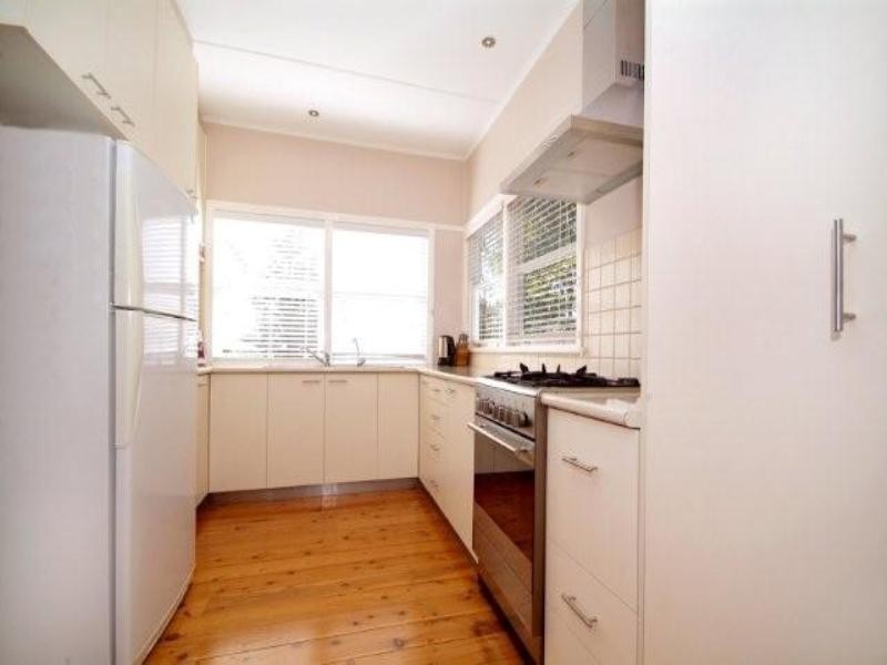 16 Perth Street, Rangeville QLD 4350