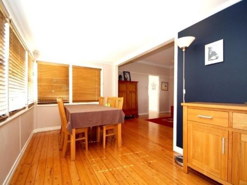 16 Perth Street, Rangeville QLD 4350