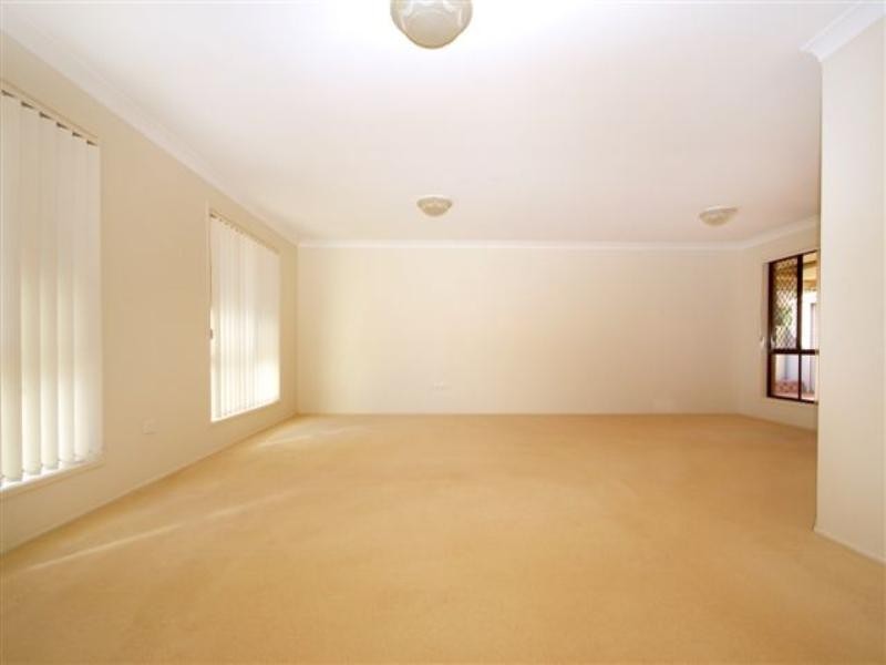 20 Wood Drive, Middle Ridge QLD 4350