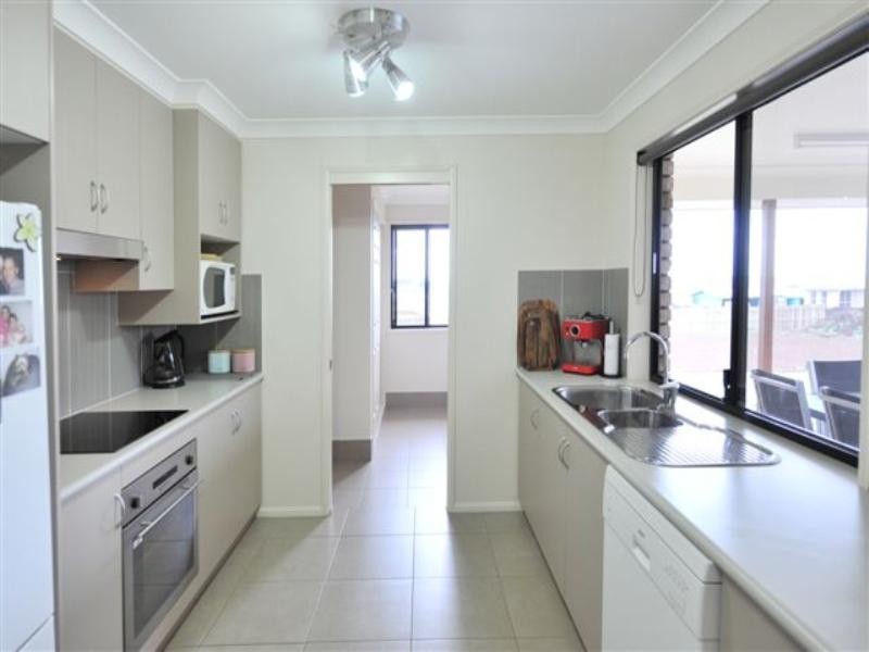 28 Whitman Street, Westbrook QLD 4350