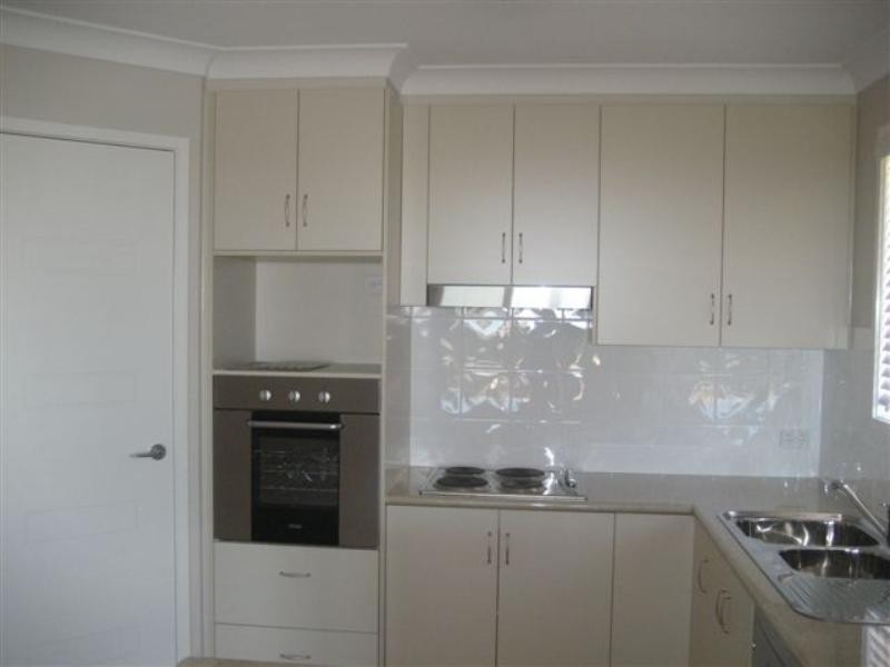 18 Currawong Drive, Highfields QLD 4352