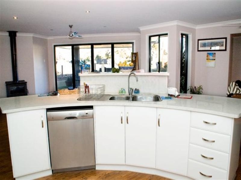 20 Kookaburra Court, Meringandan QLD 4352