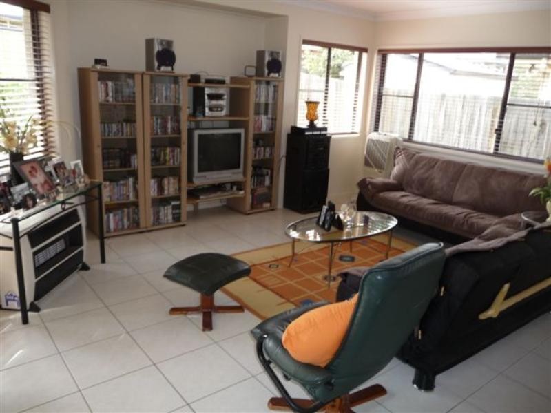 10 Cinnamon Drive, Glenvale QLD 4350