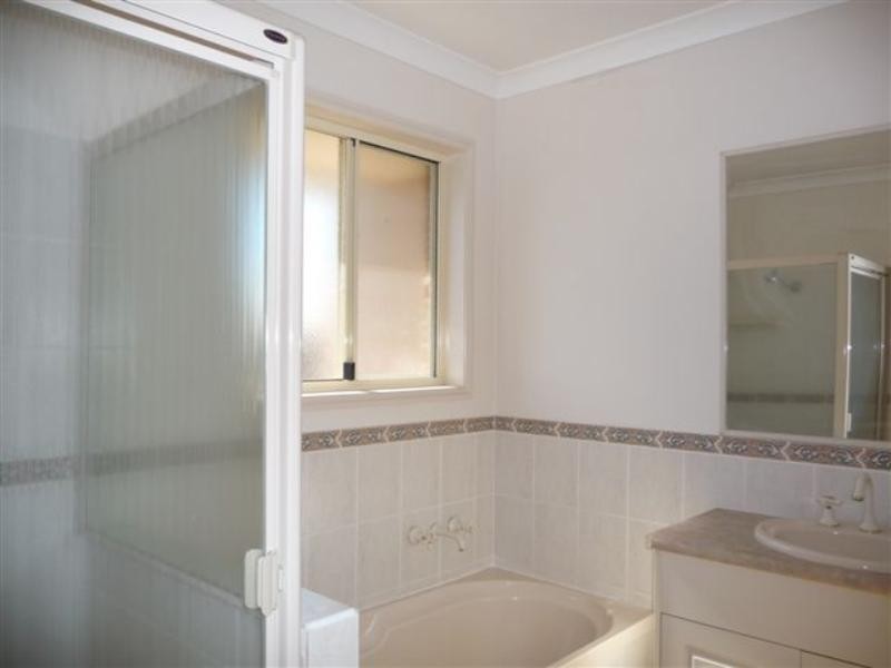 7/27 Gladstone Street, Newtown QLD 4350