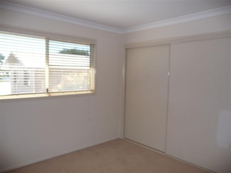 7/27 Gladstone Street, Newtown QLD 4350