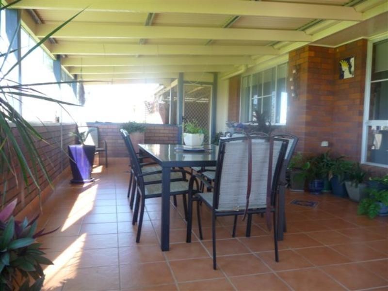 113 Oakey-Crosshill Road, Oakey QLD 4401