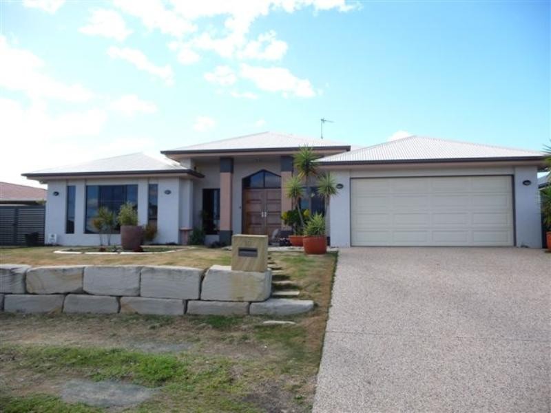 10 Cinnamon Drive, Glenvale QLD 4350