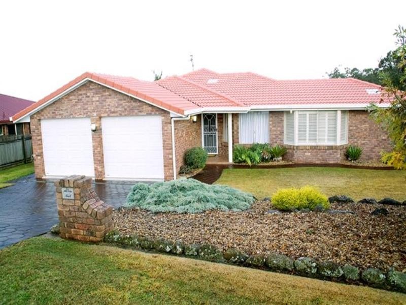 28 Moore Crescent, Wilsonton QLD 4350