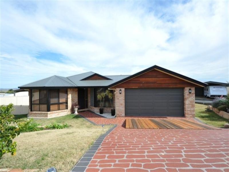 20 Schaefer Court, Westbrook QLD 4350
