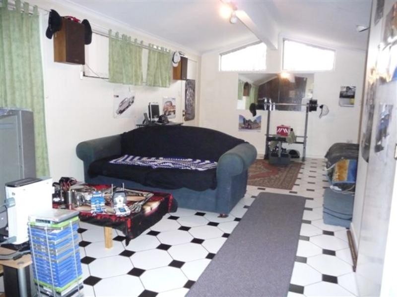 9 Kingsford Smith Drive, Wilsonton QLD 4350