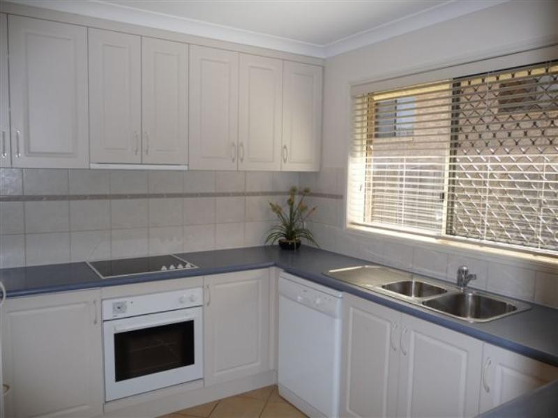 5/27 Gladstone Street, Newtown QLD 4350