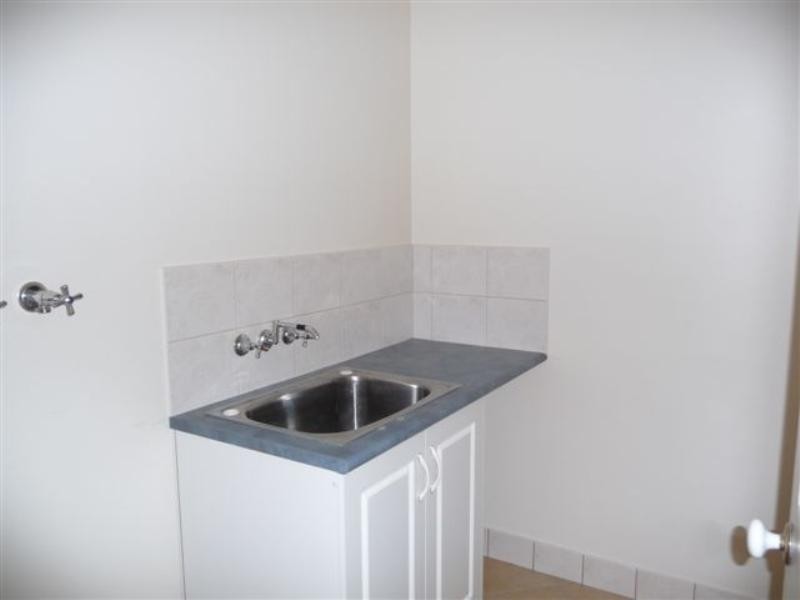 5/27 Gladstone Street, Newtown QLD 4350