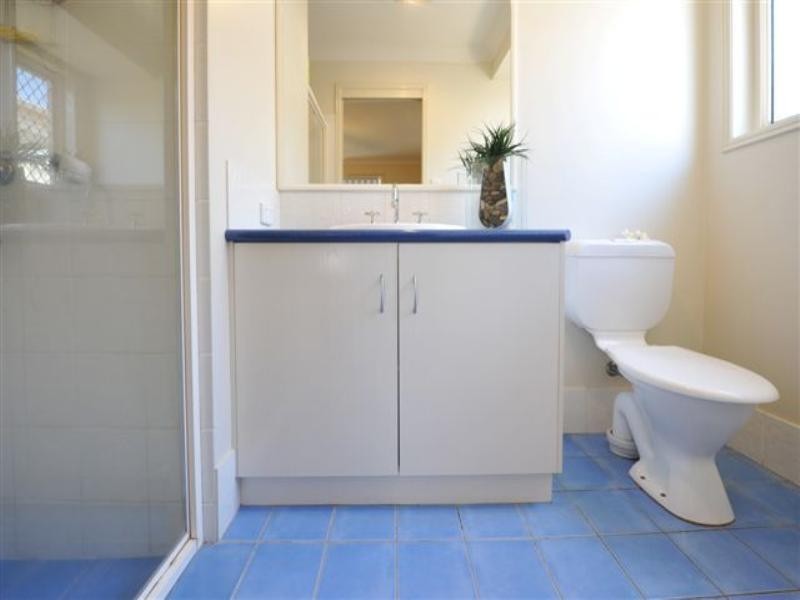 6 Wood Drive, Middle Ridge QLD 4350