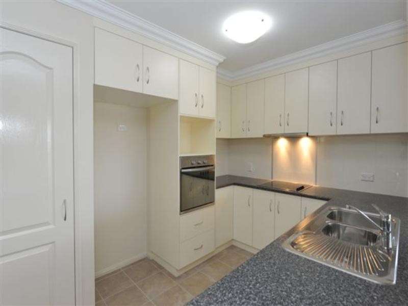 9 Jay Street, Westbrook QLD 4350