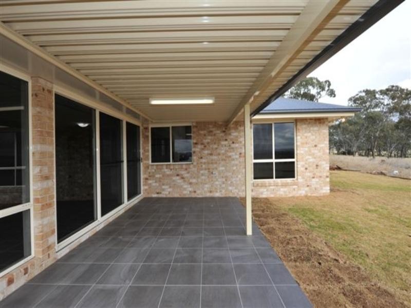 9 Jay Street, Westbrook QLD 4350