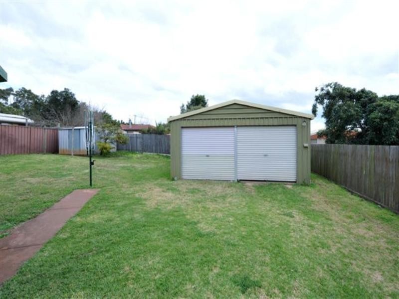 25 Burgundy Street, Wilsonton QLD 4350