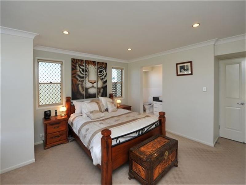 10 Sommariva Street, Westbrook QLD 4350