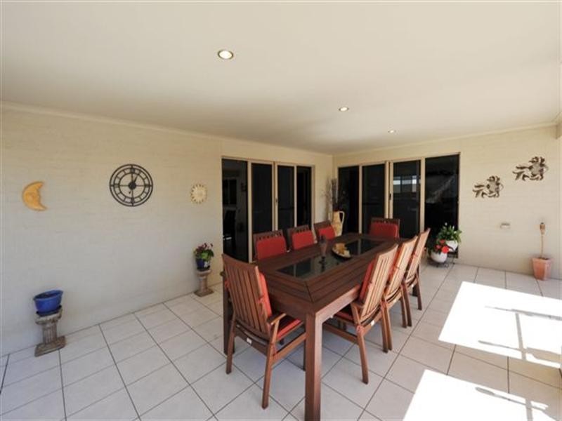 10 Sommariva Street, Westbrook QLD 4350