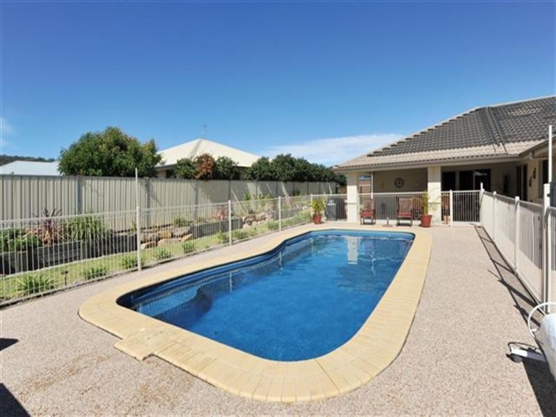 10 Sommariva Street, Westbrook QLD 4350