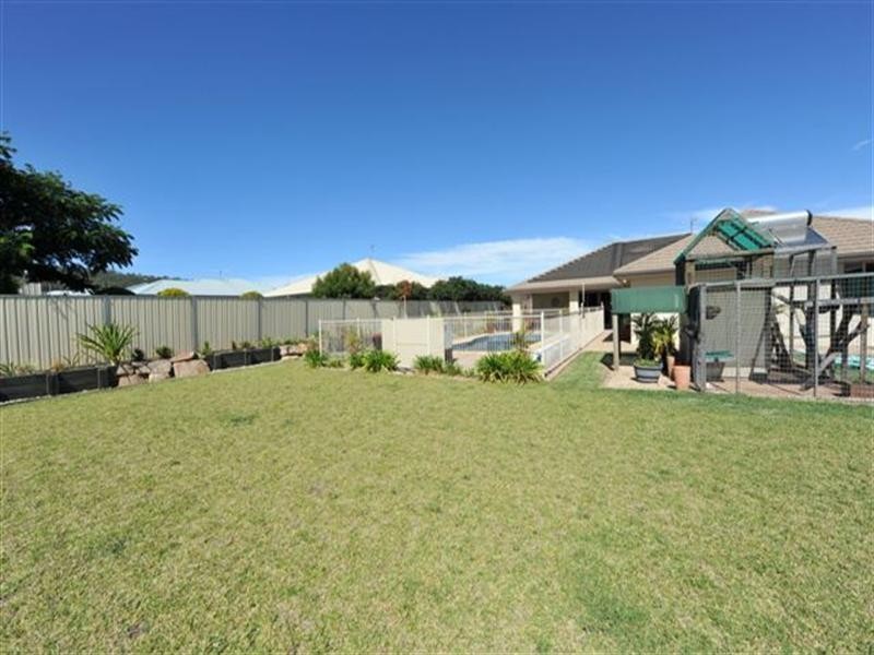 10 Sommariva Street, Westbrook QLD 4350