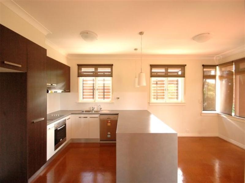 2 Fernside Street, East Toowoomba QLD 4350