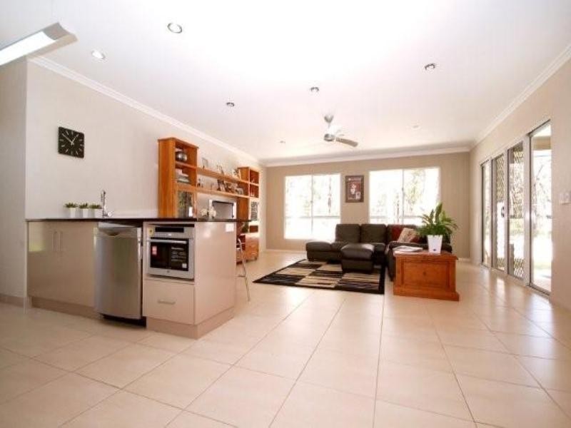 24 Leith Crescent, Rangeville QLD 4350