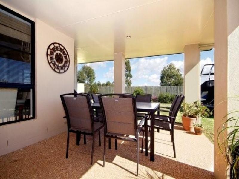 30 Kingfisher Street, Rangeville QLD 4350