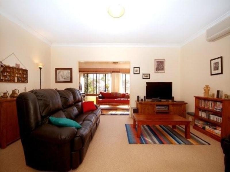 156 Hill Street, Newtown QLD 4350