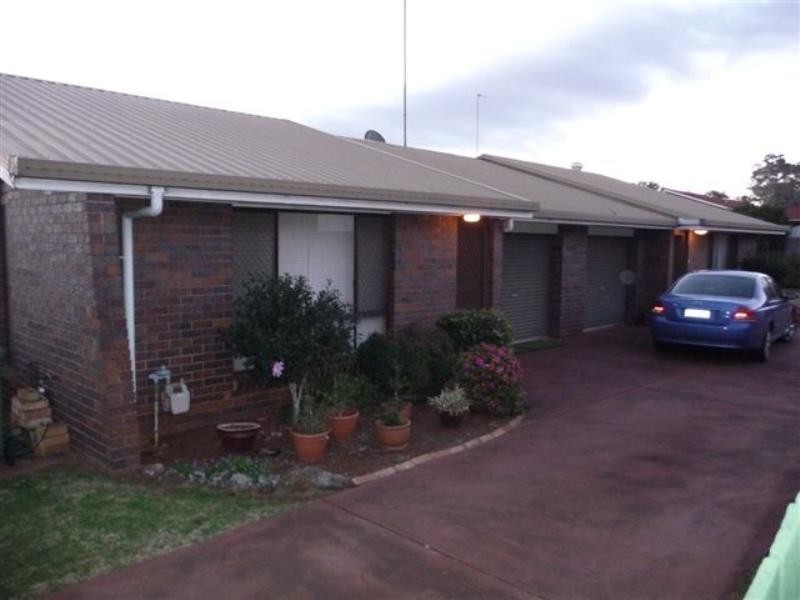 1/3 Eunice Court, Kearneys Spring QLD 4350