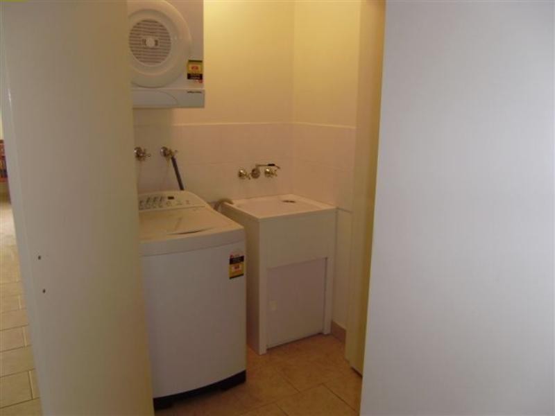 1/12 Uniplaza Court, Kearneys Spring QLD 4350