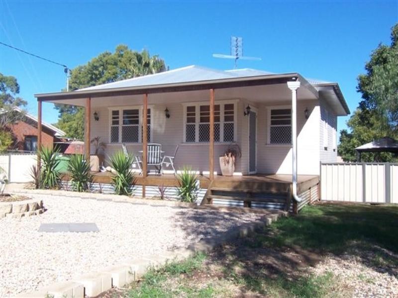 12 Harriet Street, Kingsthorpe QLD 4400