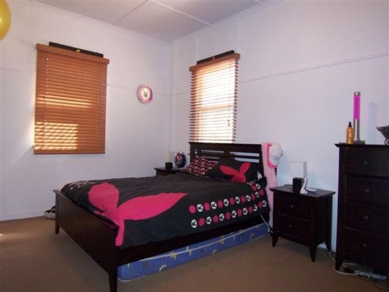 12 Harriet Street, Kingsthorpe QLD 4400
