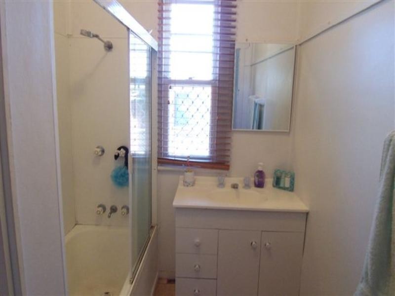 12 Harriet Street, Kingsthorpe QLD 4400