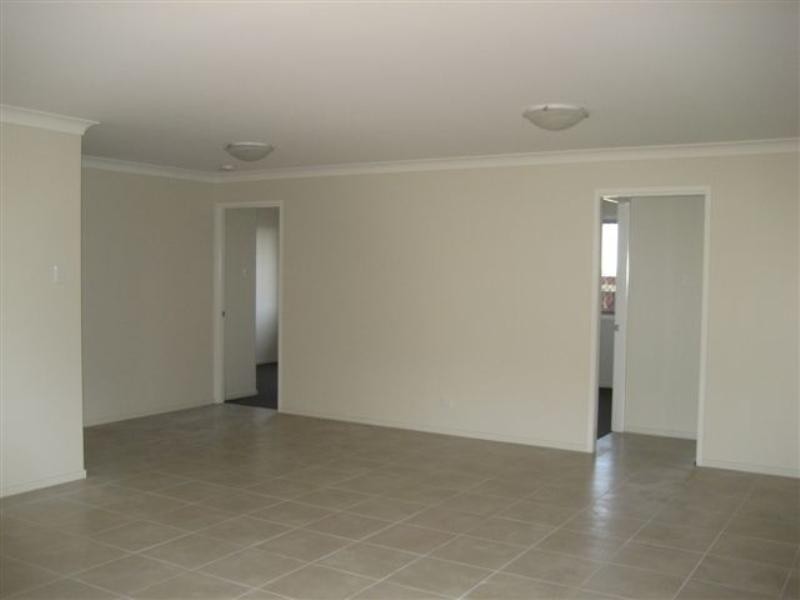 55 Whitman Street, Westbrook QLD 4350